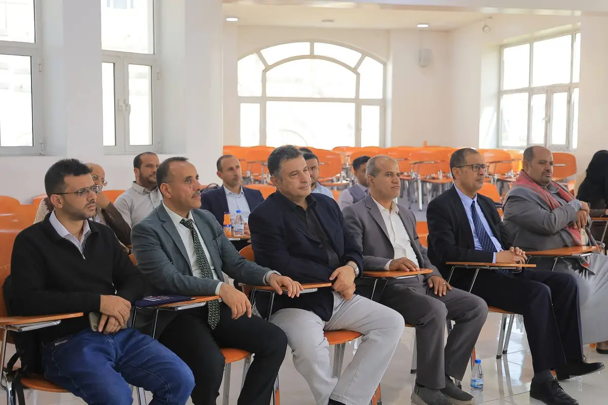 الحضور في لقاء تدريبي